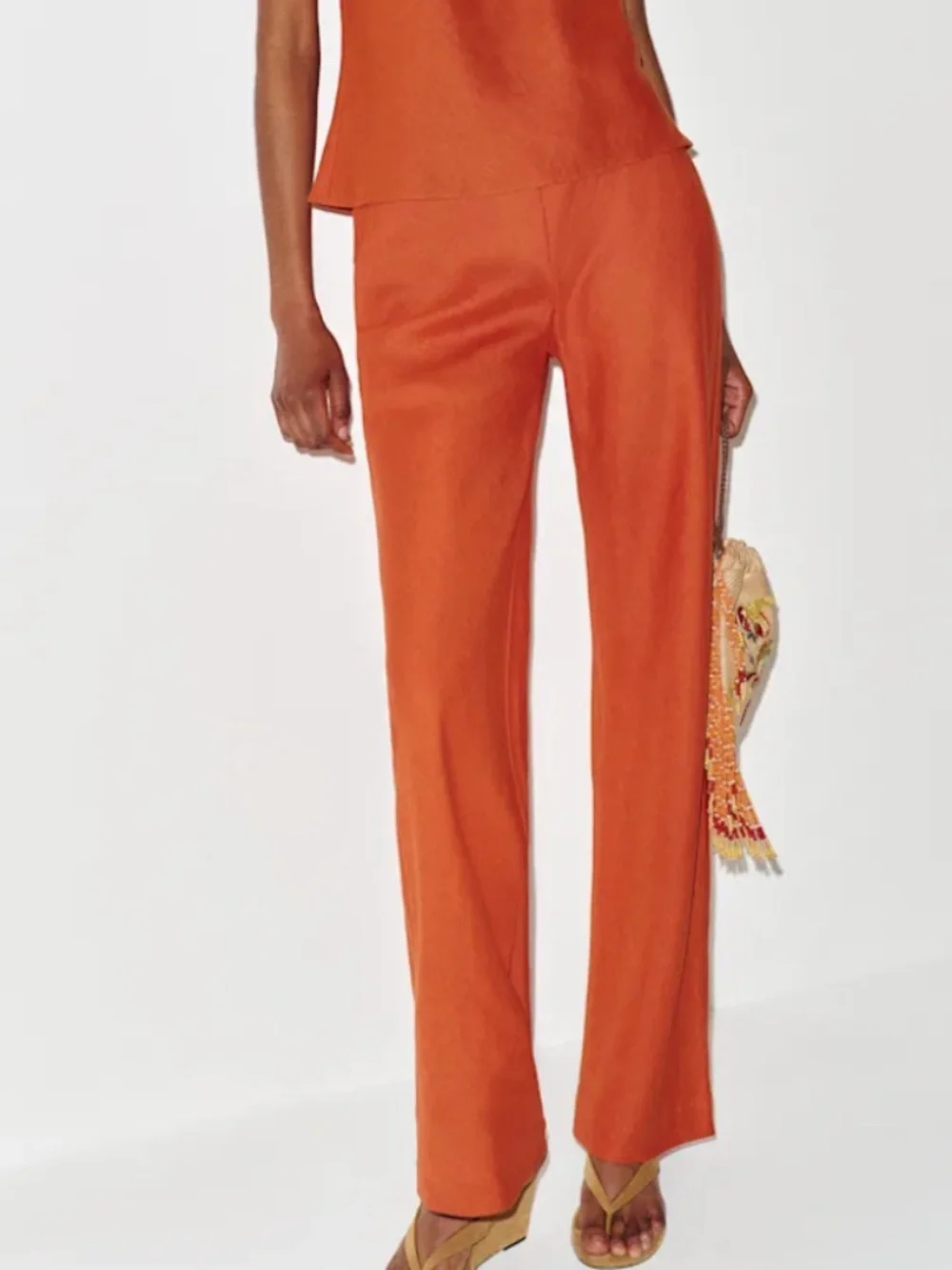 NWT Reformation Gale Linen Mid Rise Pant. Color Chili Mango. Size M